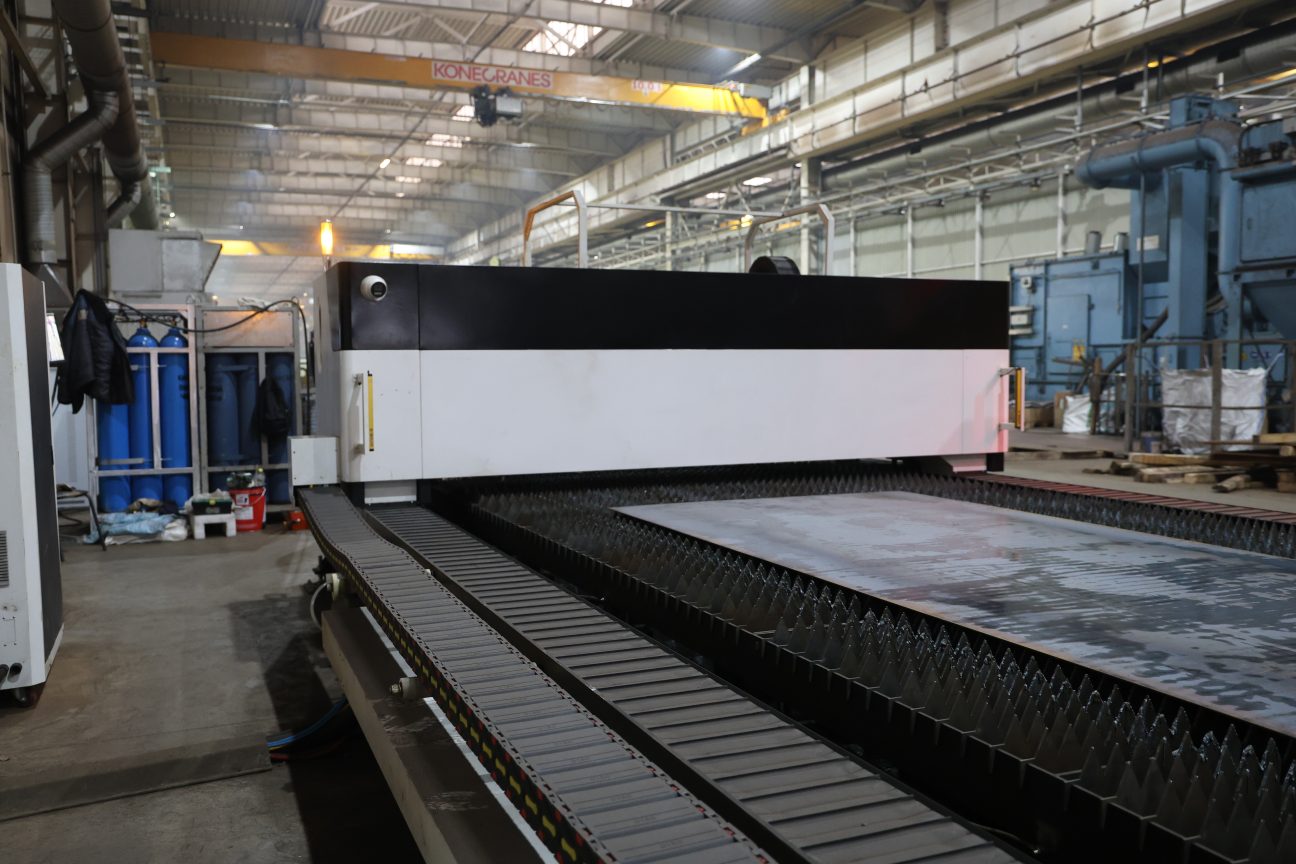 Лазерная резка на станке