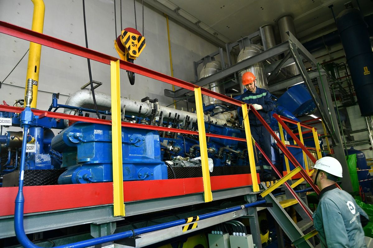 Квадратная обложка поста на тему: Как жара, холод и влажность в цехе портят детали, инструмент и отношения между людьми