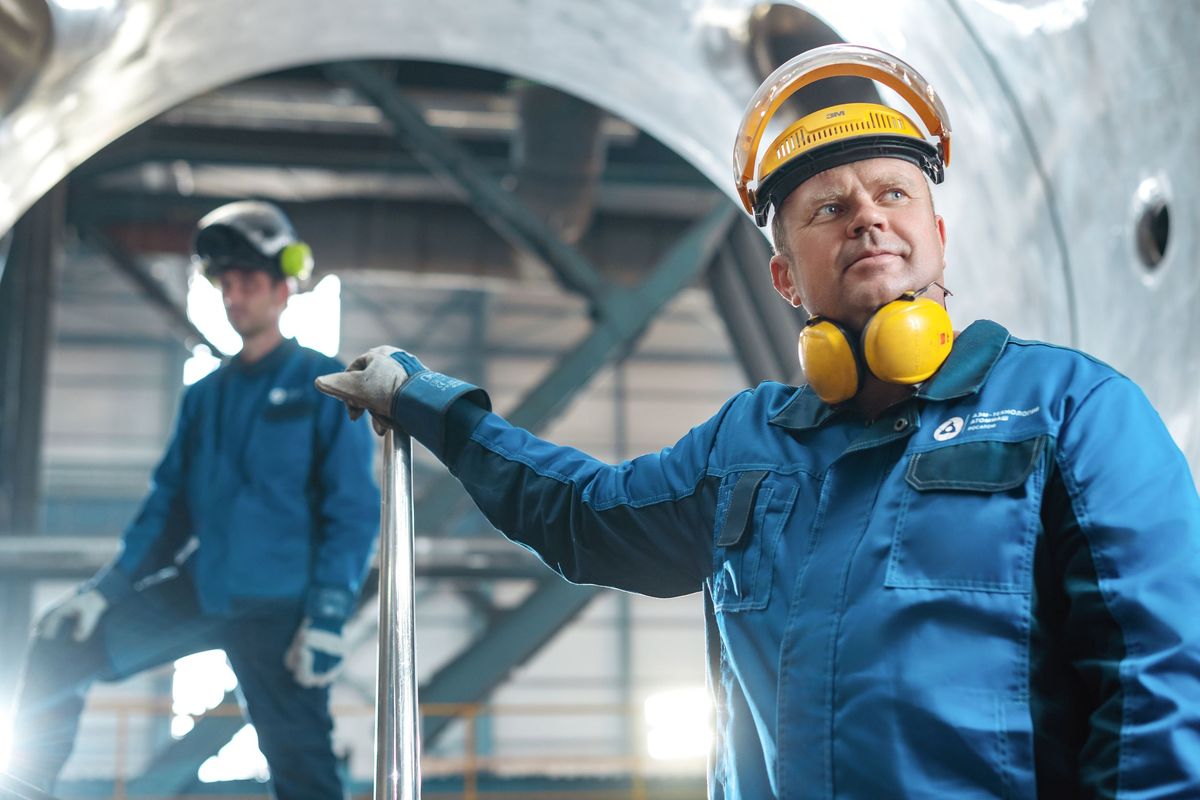 Квадратная обложка поста на тему: Почему «дешевый» поставщик обходится дороже всего